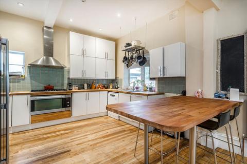 undefined, The Avenue, St Margarets TW1
