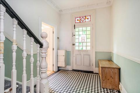 undefined, The Avenue, St Margarets TW1