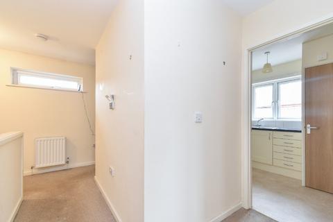 2 bedroom flat to rent, Gladstone Street, Norwich, NR2