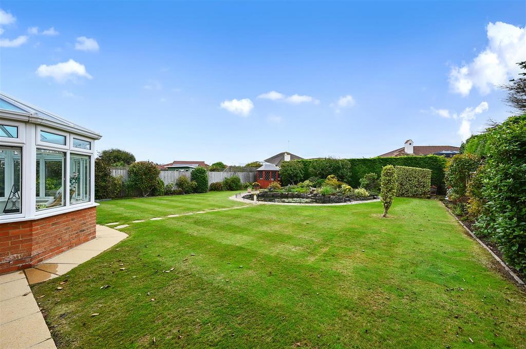 11 HARTFIELD ROAD (30).jpg