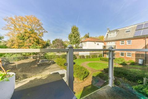 undefined, Biggin Hill, Upper Norwood, London, SE19