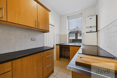 2 bedroom end of terrace house for sale, Broad Lane, Bramley, Leeds, LS13