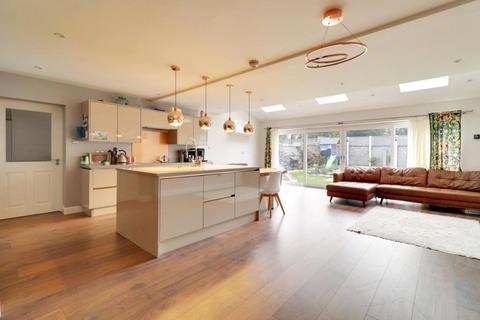 undefined, Cotswold Close, Kingston Hill, KT2