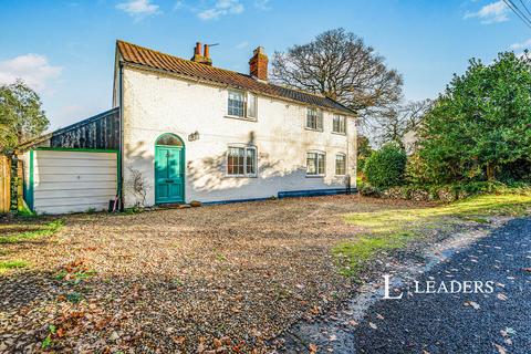3 bedroom detached house to rent, Mill Hill, Salhouse, NR13