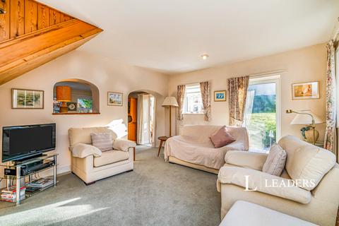 3 bedroom detached house to rent, Mill Hill, Salhouse, NR13