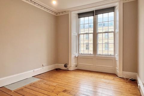 2 bedroom flat to rent, Montrose Terrace, Abbeyhill, Edinburgh, EH7