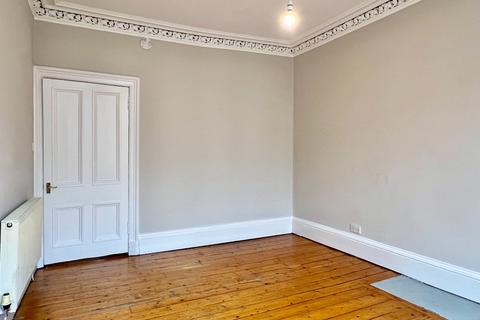 2 bedroom flat to rent, Montrose Terrace, Abbeyhill, Edinburgh, EH7