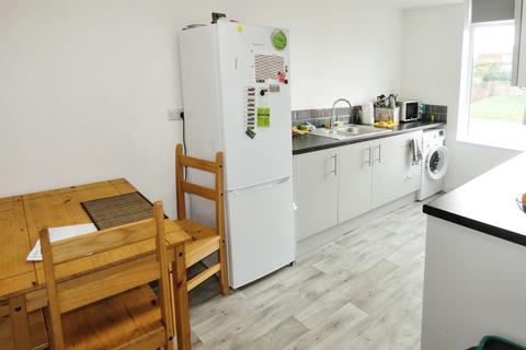1 bedroom house to rent, Patchwork Row, Shirebrook, Mansfield, NG20