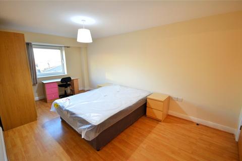 undefined, Royal Plaza, 1 Eldon Street, S1