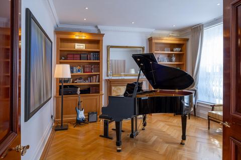 undefined, Greenaway Gardens, Hampstead, London, NW3