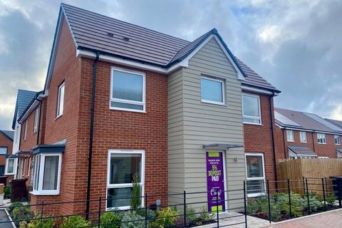 3 bedroom detached house for sale, Lucas Gardens, Shirley, Solihull, West Midlands, B90