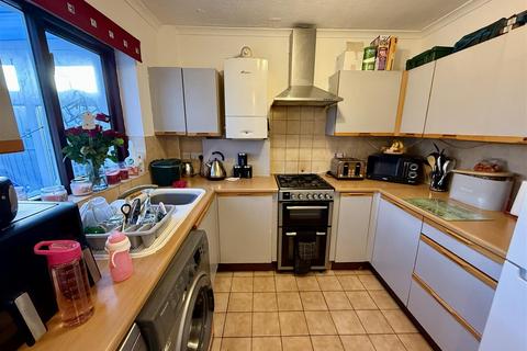 undefined, Heol Hathren, Cwmann, Lampeter