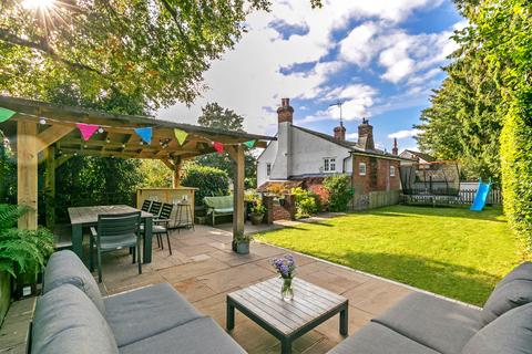 6 bedroom detached house for sale, Bramdean, Alresford, SO24