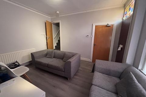 2 bedroom house to rent, Thornville Terrace, Leeds LS6
