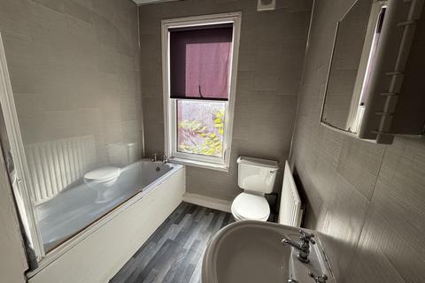 2 bedroom house to rent, Thornville Terrace, Leeds LS6