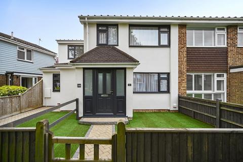 Saffron Close, Shoreham-By-Sea