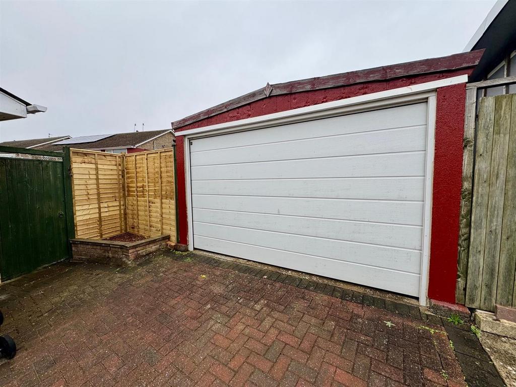 Garage.jpg