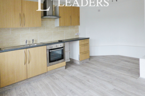 Studio to rent, Gloucester Road, BN17