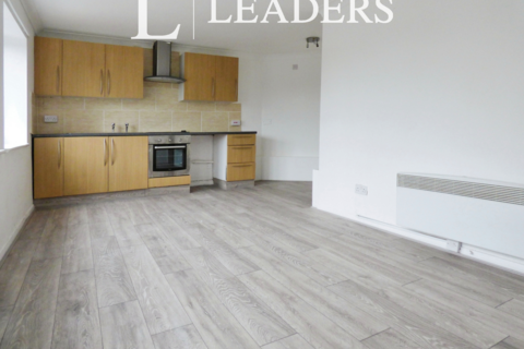 Studio to rent, Gloucester Road, BN17
