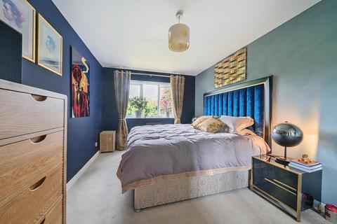 17 Barnehurst Avenue, Erith, DA8 3NE