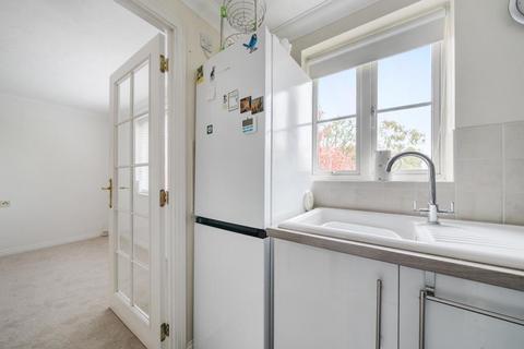 undefined, Lightwater,  Surrey,  GU18