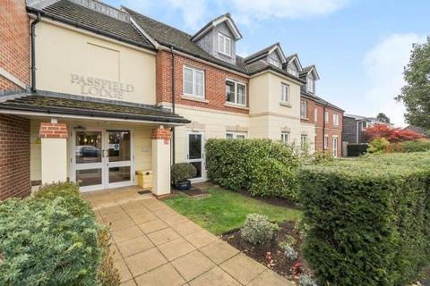 undefined, Lightwater, Surrey, GU18