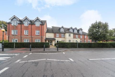 1 bedroom apartment for sale, Guildford Road, Lightwater, Surrey