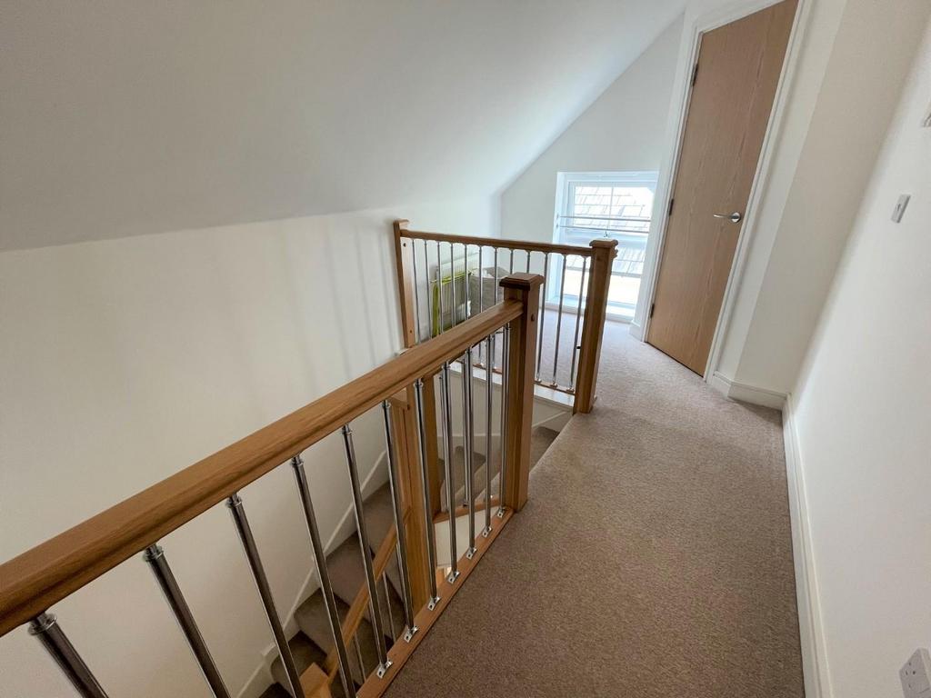 Top Floor Landing ..jpeg