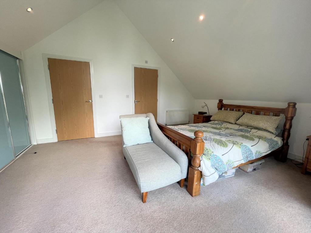 Master Bedroom ...jpeg