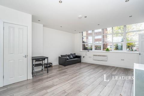 undefined, Bridge Road, Southampton, SO19