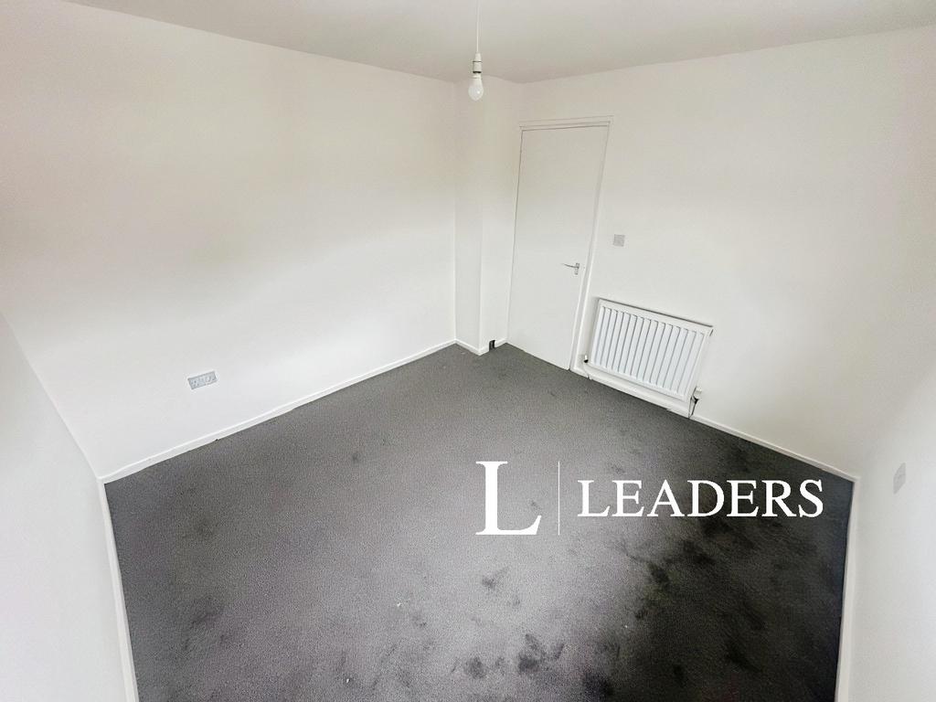 768015a2-bedroom 201