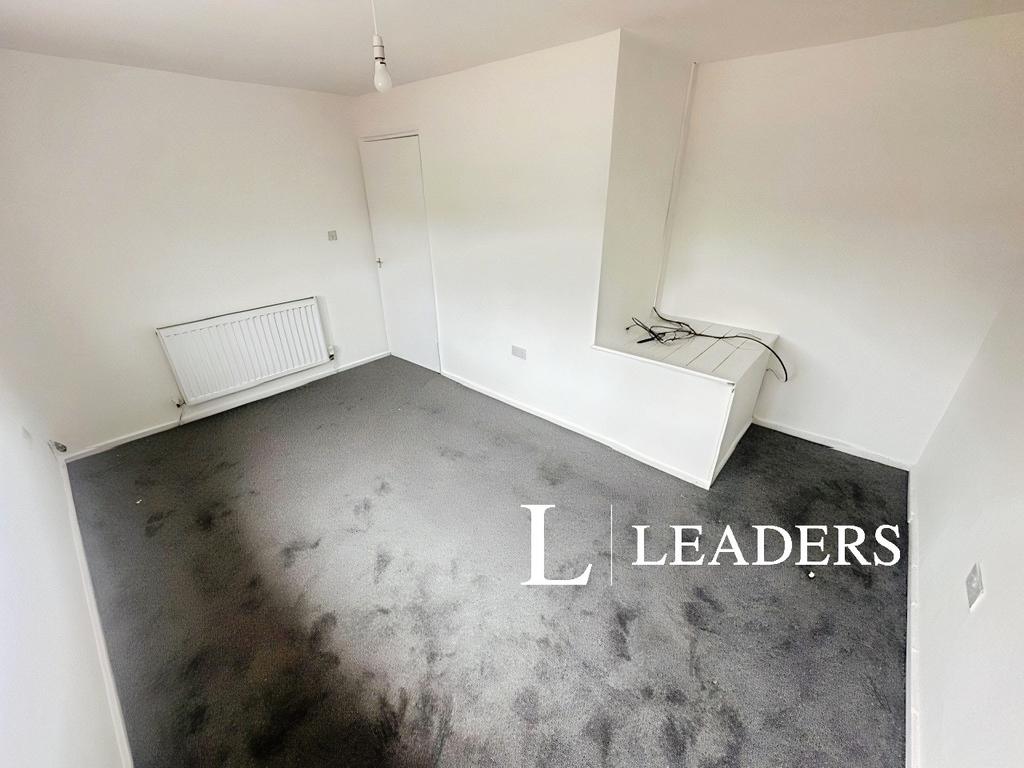 2437e7cb-bedroom 202