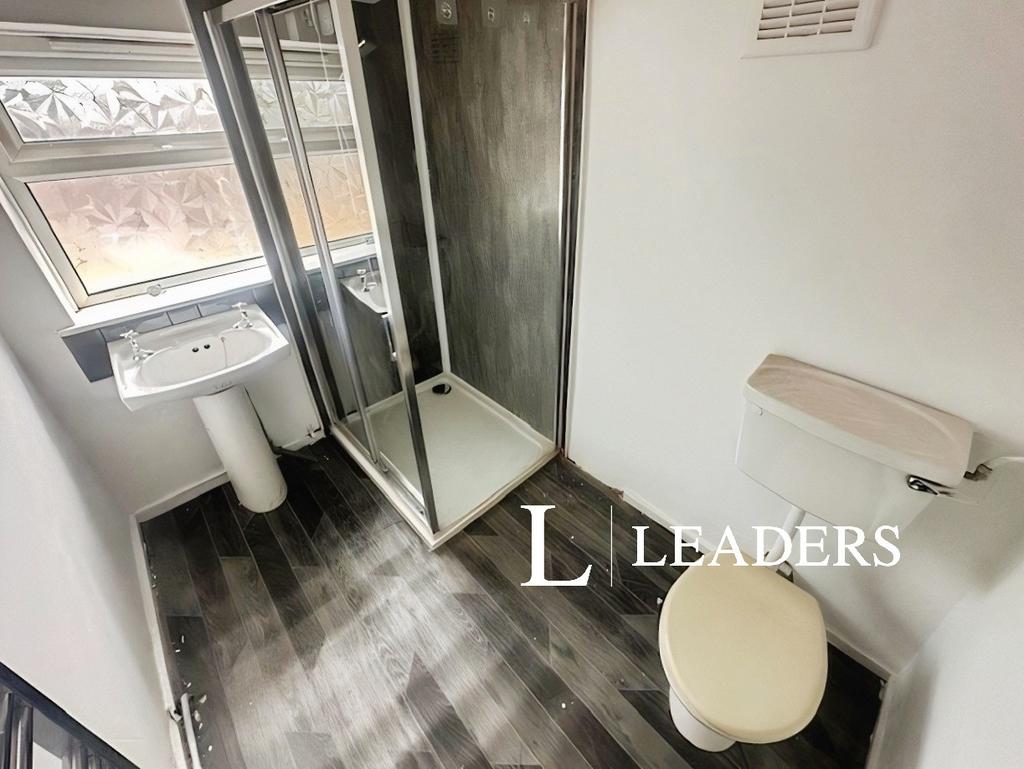 430eb346-bathroom