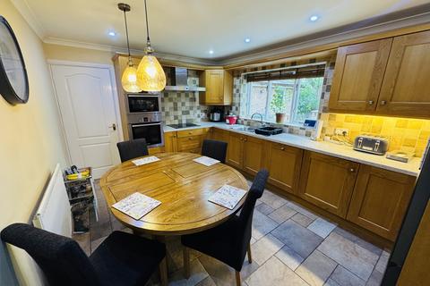 undefined, Waterslea Drive, Heaton, Bolton, BL1