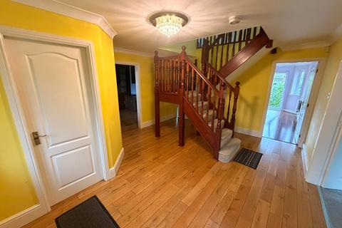 undefined, Waterslea Drive, Heaton, Bolton, BL1