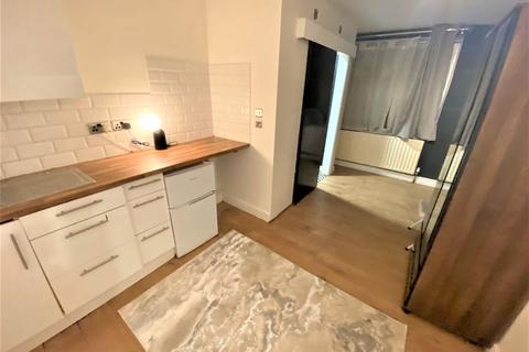 undefined, Buckingham Road, Room 1 London E18 2NH