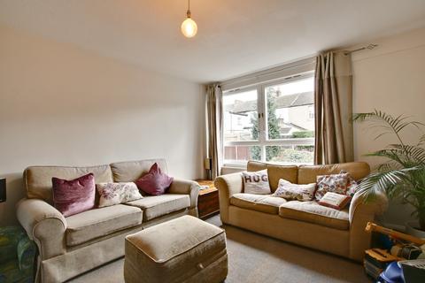 Invicta Close, Chislehurst BR7