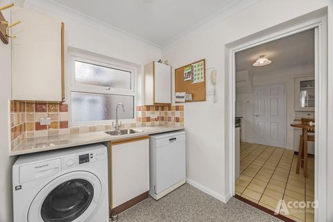 60 Ayr Way, Romford, RM1 4UH
