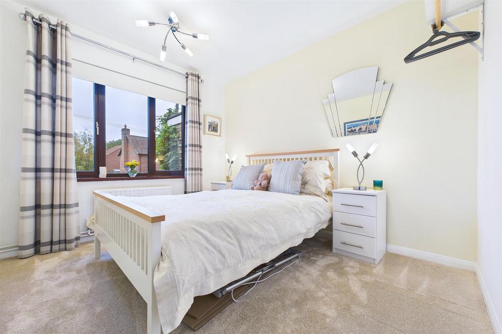 Bedroom 2.jpg