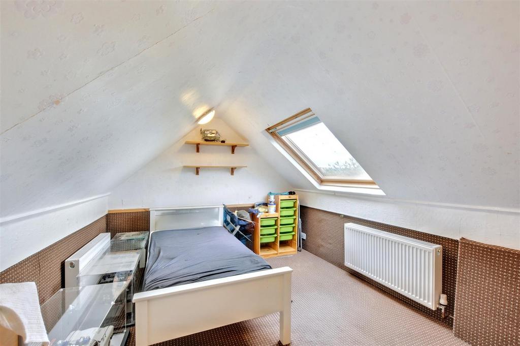 Loft Bedroom 2.jpeg