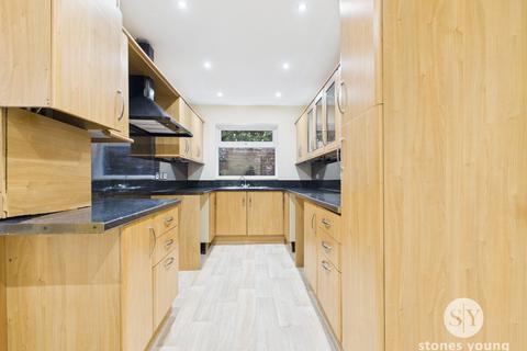 8 Finsbury Place, Blackburn, BB2 4JS