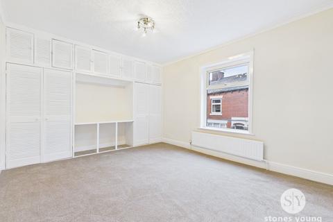 8 Finsbury Place, Blackburn, BB2 4JS