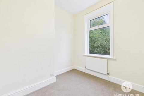 8 Finsbury Place, Blackburn, BB2 4JS