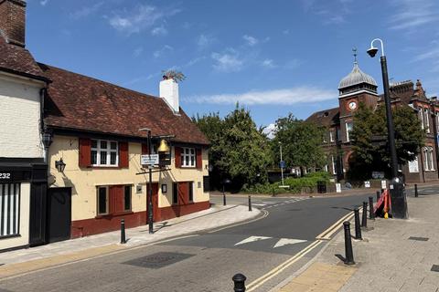 4 bedroom property for sale, The Bell Inn, High Wycombe, HP13
