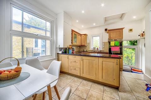 3 bedroom flat for sale, Elsinore Road, London SE23