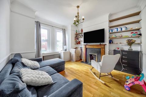 3 bedroom flat for sale, Elsinore Road, London SE23