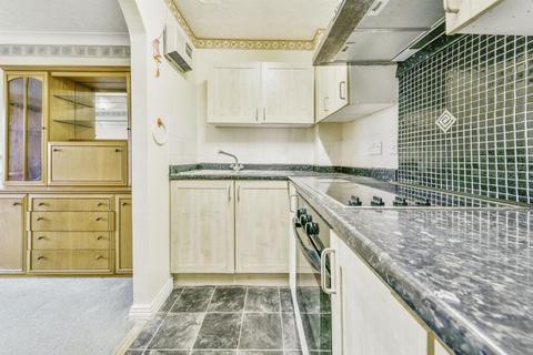 2 bedroom retirement property for sale, Collett Road, Ware, SG12