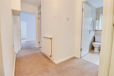 1 bedroom apartment for sale, Grand Drive, Leigh-on-Sea SS9