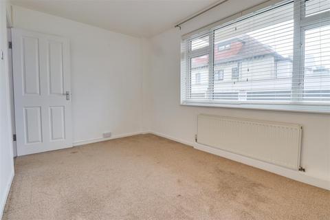 1 bedroom apartment for sale, Grand Drive, Leigh-on-Sea SS9