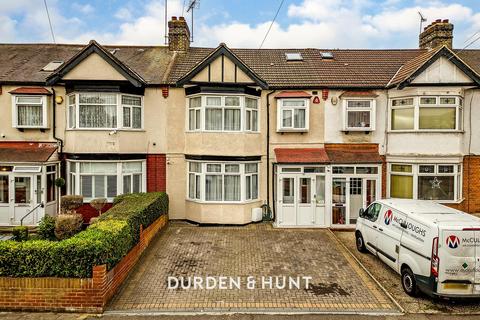 4 bedroom terraced house for sale, Beehive Lane, Ilford IG1